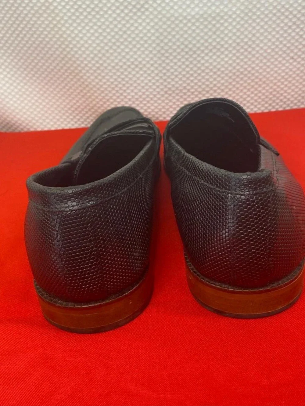 ): Steve Madden P-Ancher Black Textured Penny Loafers Size 11D
